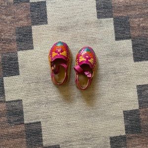 BABY GIRLS HANDMADE LEATHER MEXICAN SANDALS